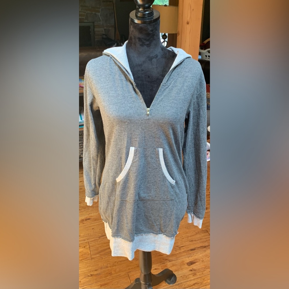 VENUS Gray Hooded Light Weight Sweatshirt